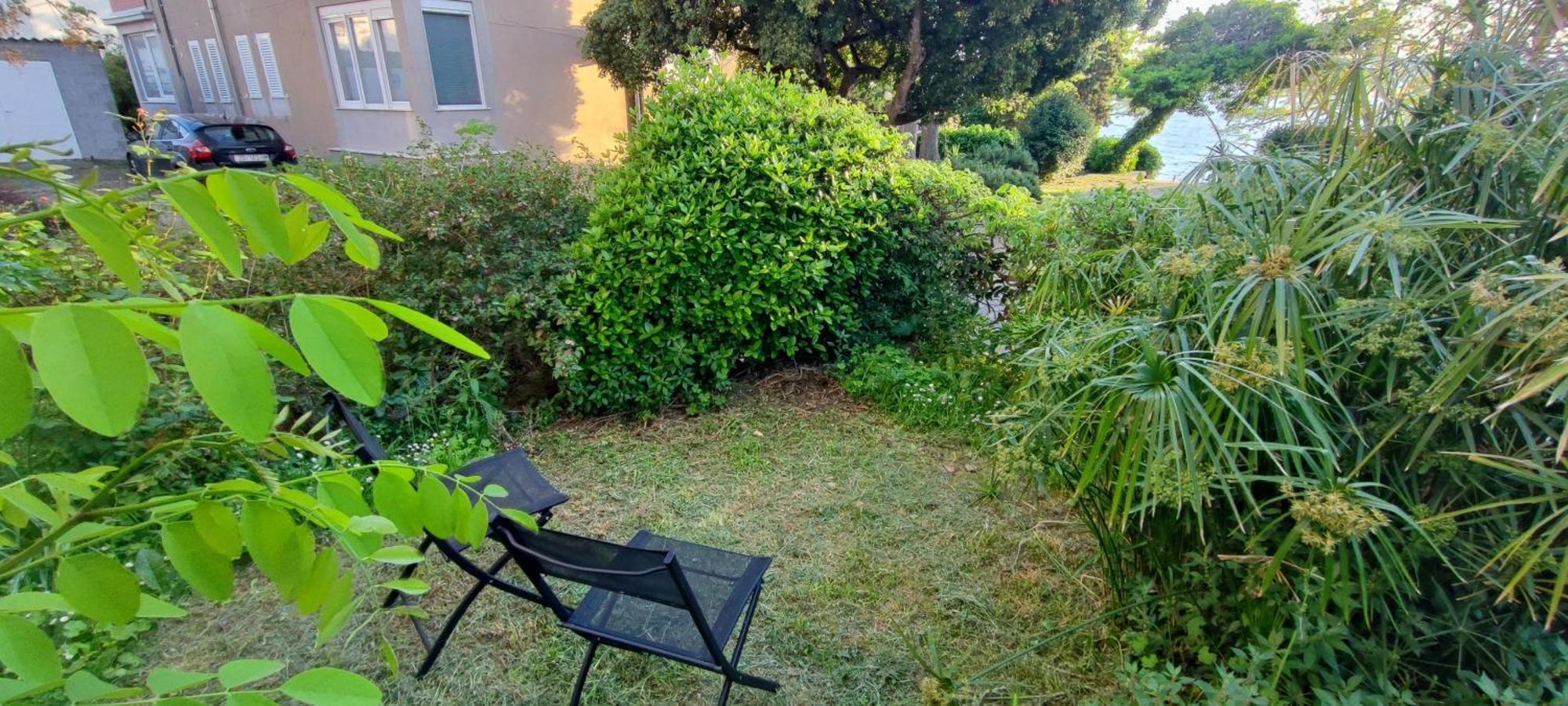 Kolovare Garden Oasis - First Row By Sea Apartment Zadar Bagian luar foto