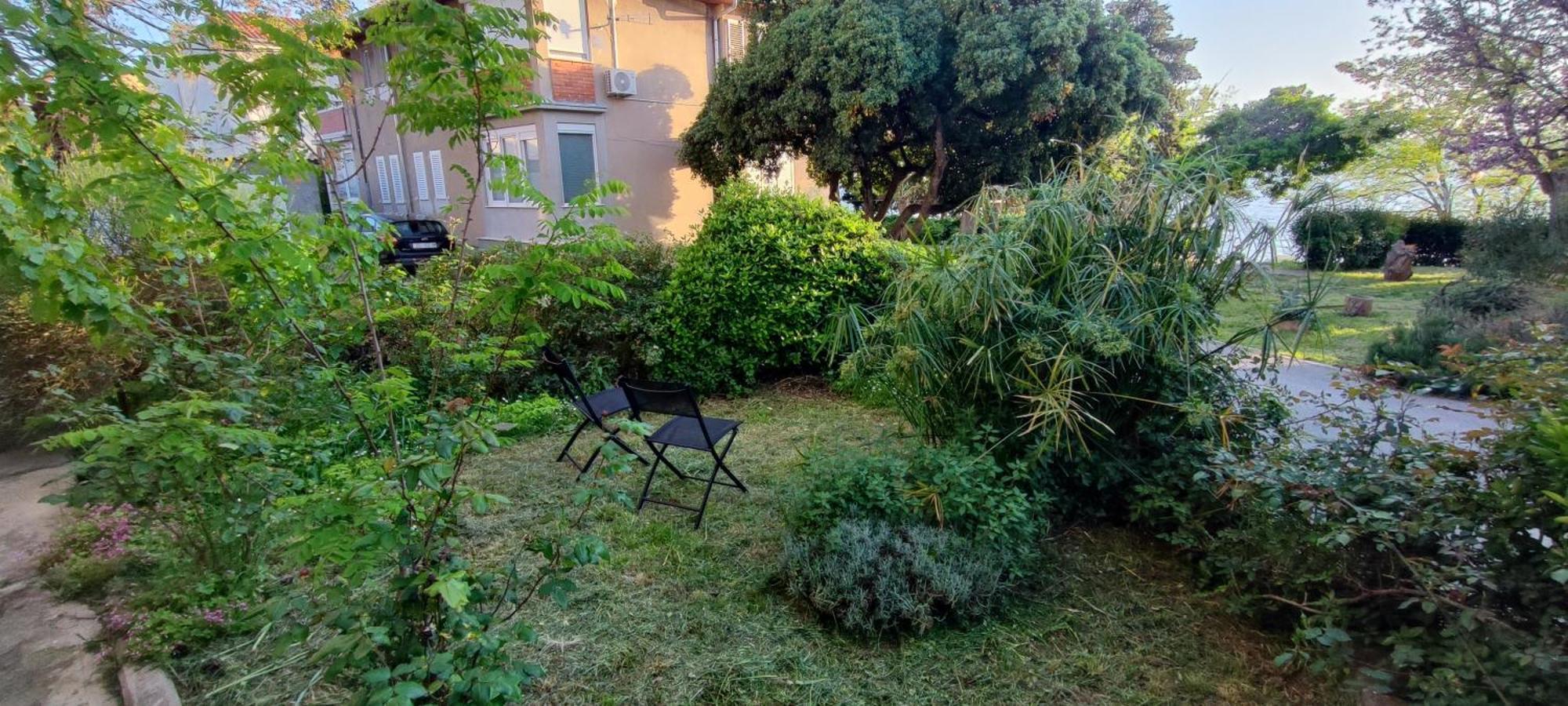 Kolovare Garden Oasis - First Row By Sea Apartment Zadar Bagian luar foto